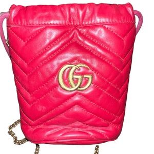 Red GUCCI marmont Bucket bag